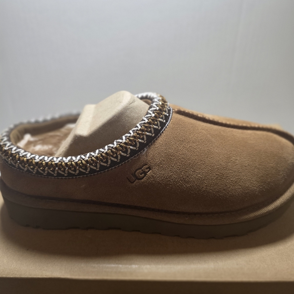 UGG Chestnut Tasman Slipper